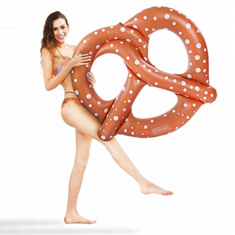 Grote brood water plezier PVC opblaasbare pretzel Float Ring zwembad Floats voor volwassenen