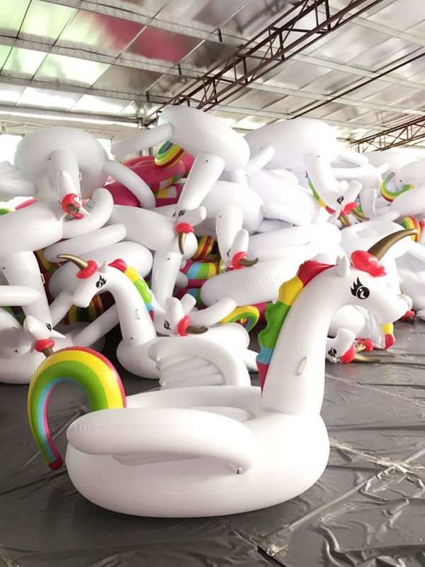 OEM Rijdbaar opblaasbaar zwembad Float Rijd op opblaasbaar eenhoorn zwembad Lounge Toy