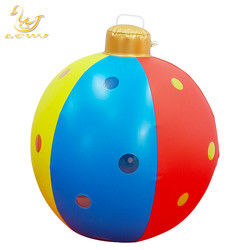 60cm Outdoor opblaasbaar speelgoed ornament versierd PVC opblaasbare kerstballen met licht